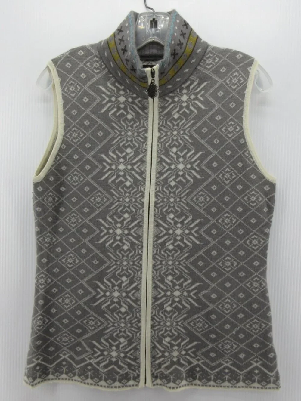Icelandic Design Sweater Medium Wool Vest Cardigan Nordic Snowflake - Picture 1 of 11